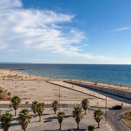 Joivy Deluxe Apt With Terrace In Costa Da Caprica كوستا دا كاباريكا المظهر الخارجي الصورة