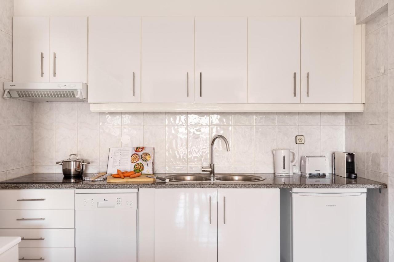 Joivy Deluxe Apt With Terrace In Costa Da Caprica كوستا دا كاباريكا المظهر الخارجي الصورة