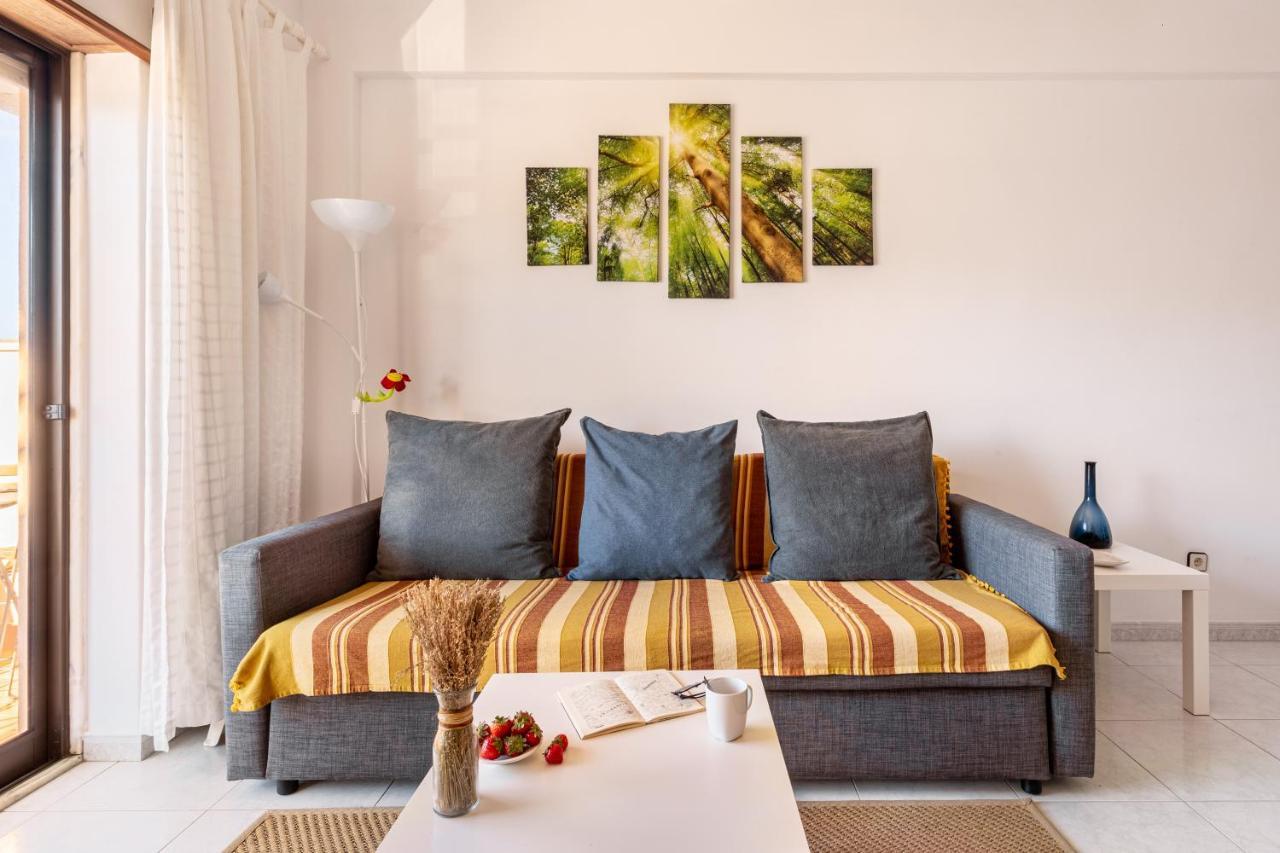 Joivy Deluxe Apt With Terrace In Costa Da Caprica كوستا دا كاباريكا المظهر الخارجي الصورة